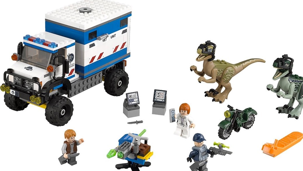 LEGO: Jurassic World, el videojuego para consolas y el playset más popular de LEGO