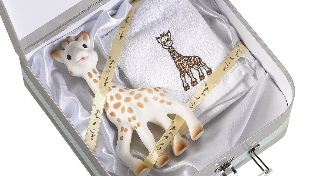 Regalo para recién nacidos por menos de 30 euros: Maleta de Sophie la Girafe