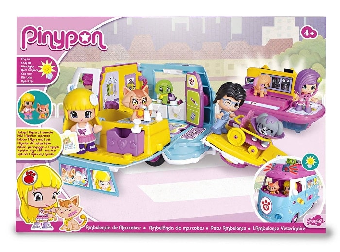 Pinypon - Ambulancia de Mascotas, muñeca y Accesorios (Famosa 700012751)