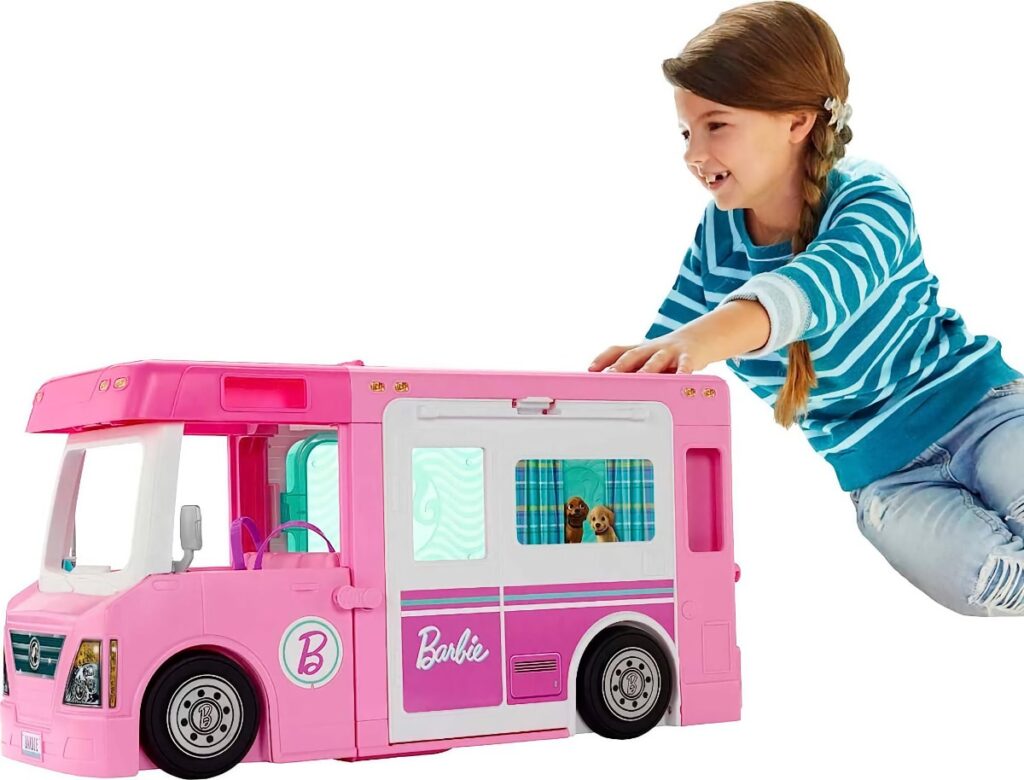 Barbie Caravana para acampar 3 en 1 con piscina, camioneta, barca y 5 accesorios